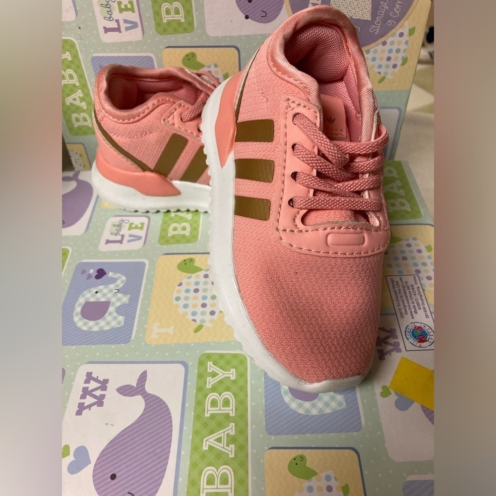 ADIDAS - Picture 4 of 4